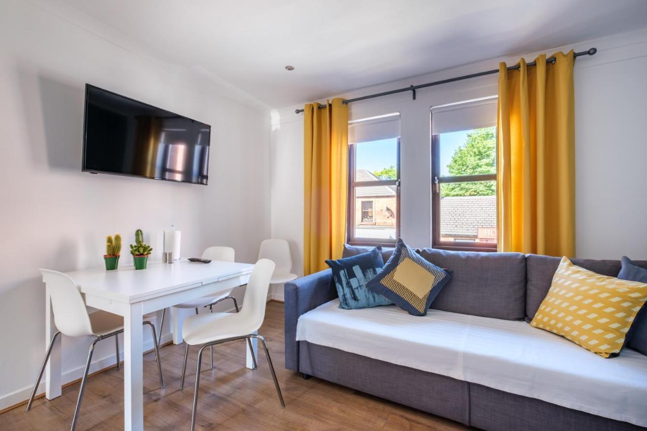 The Douglas - Spacious 2 Bed Apartment In Uddingston Eksteriør bilde